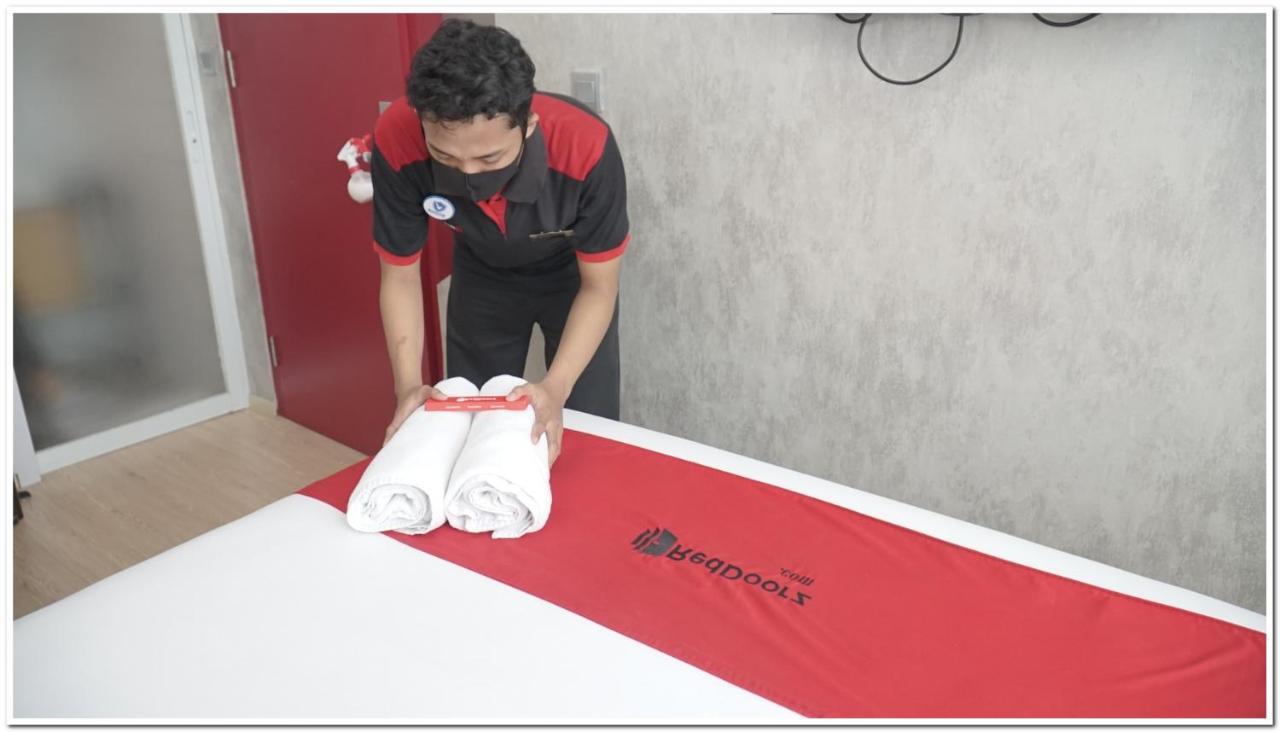 Reddoorz Plus Near Chadstone Mall Bekasi Exteriér fotografie