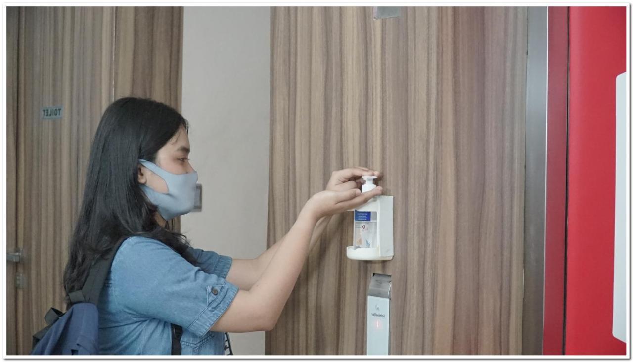 Reddoorz Plus Near Chadstone Mall Bekasi Exteriér fotografie