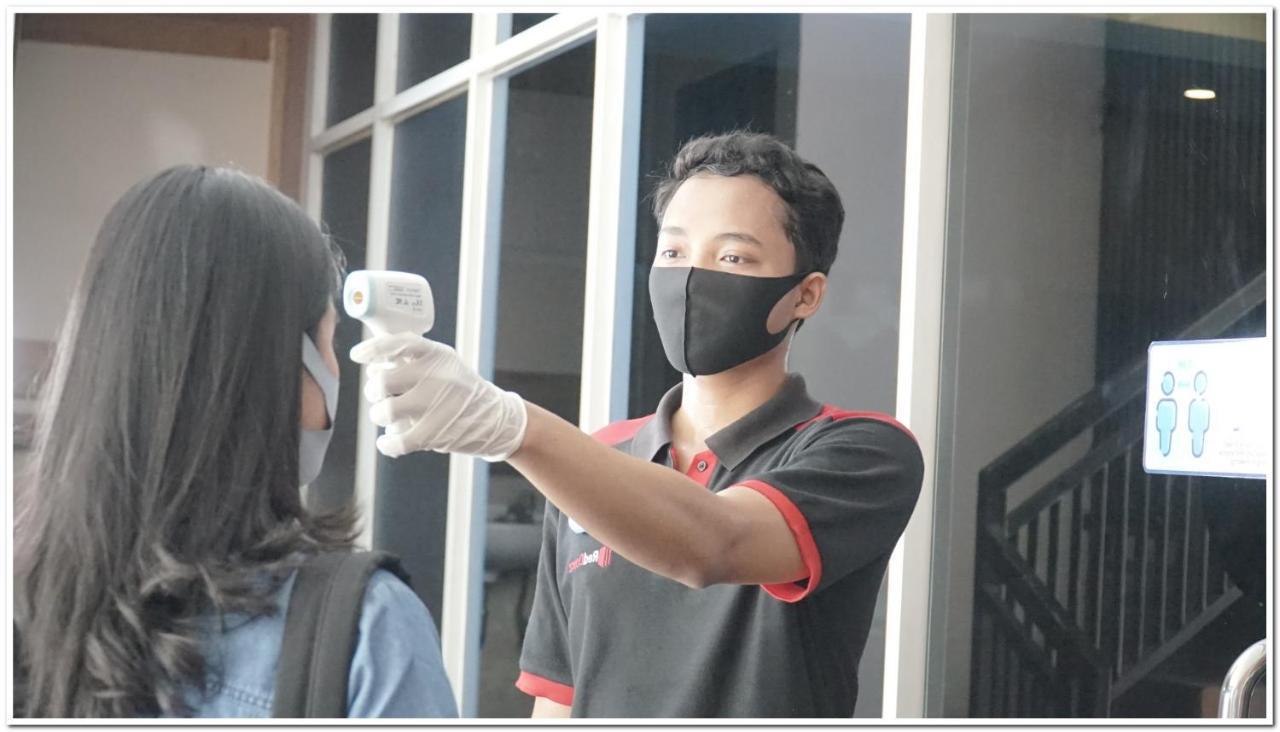 Reddoorz Plus Near Chadstone Mall Bekasi Exteriér fotografie