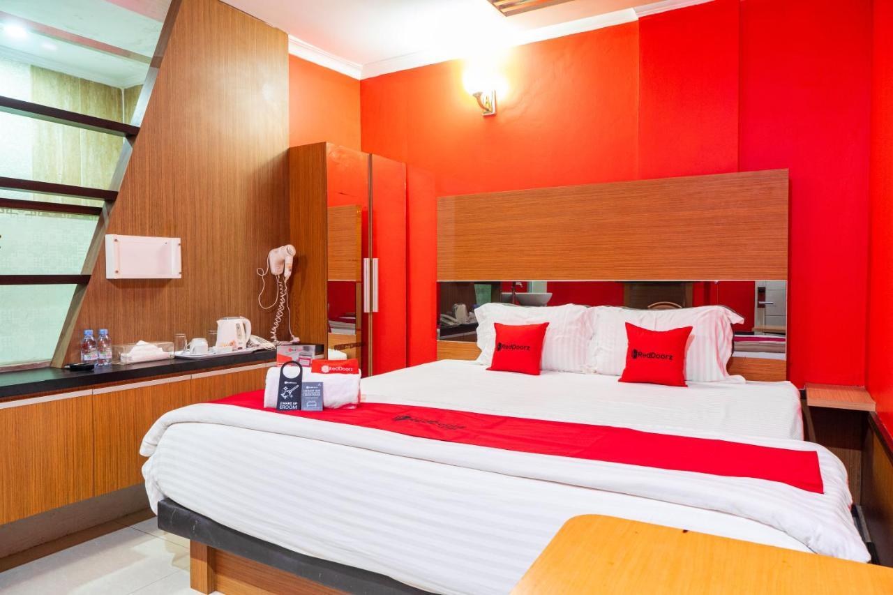 Reddoorz Plus Near Chadstone Mall Bekasi Exteriér fotografie
